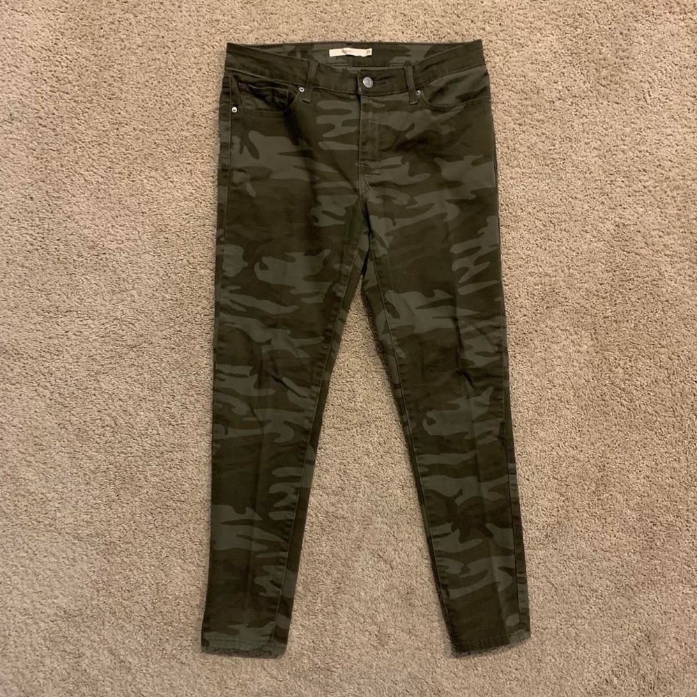 Levi's Camo Jeans